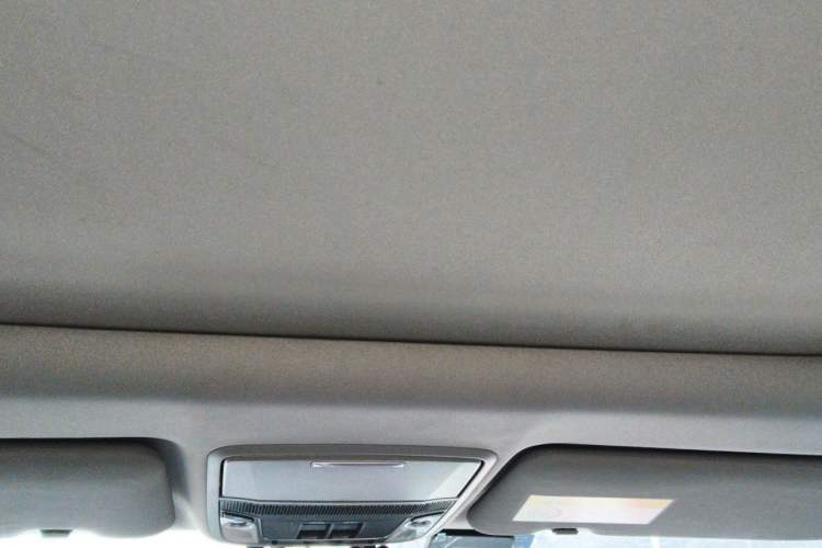 Used Honda CR-V 2017 240TURBO CVT 2WD Urban Edition Headliner