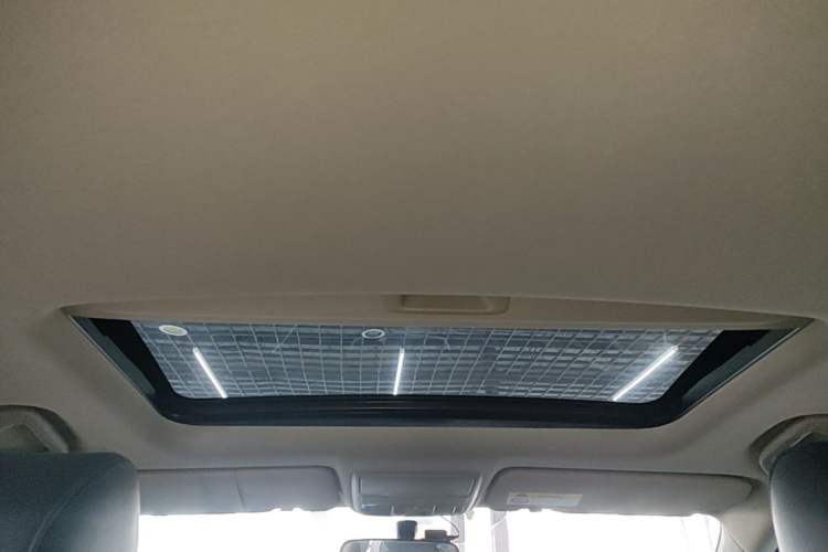 Used Honda CR-V 2017 240TURBO CVT 2WD Comfort Version Headliner