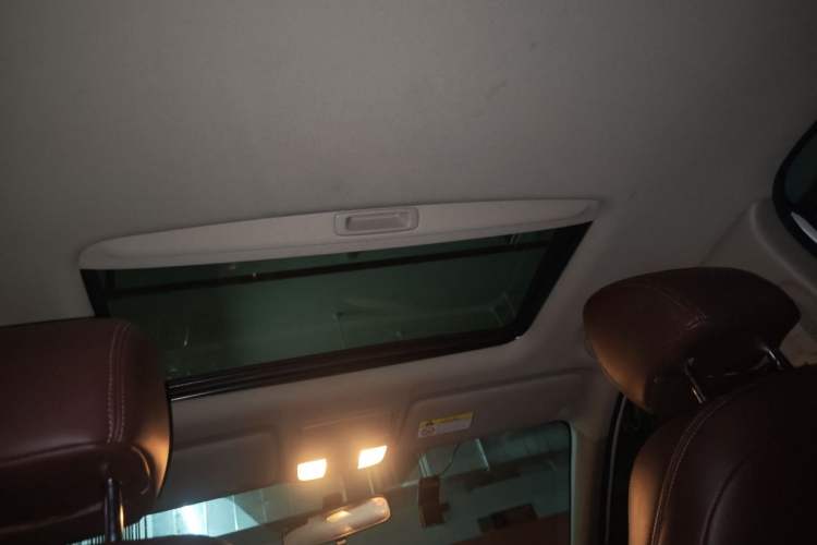 Used Honda CR-V 2017 240TURBO CVT 2WD Comfort Version Headliner