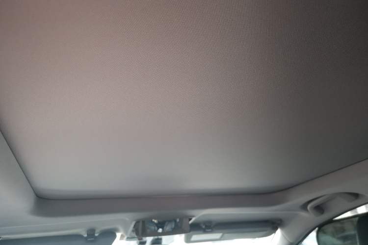 Used Honda CR-V 2017 240TURBO CVT Front-Wheel Drive Fashion Edition Headliner