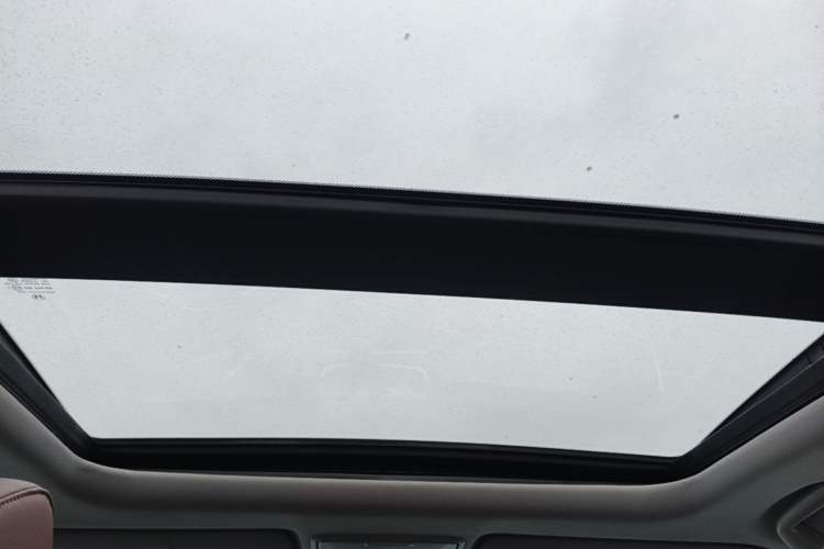 Used Honda CR-V 2017 Hybrid 2.0L Pure Drive Edition Headliner