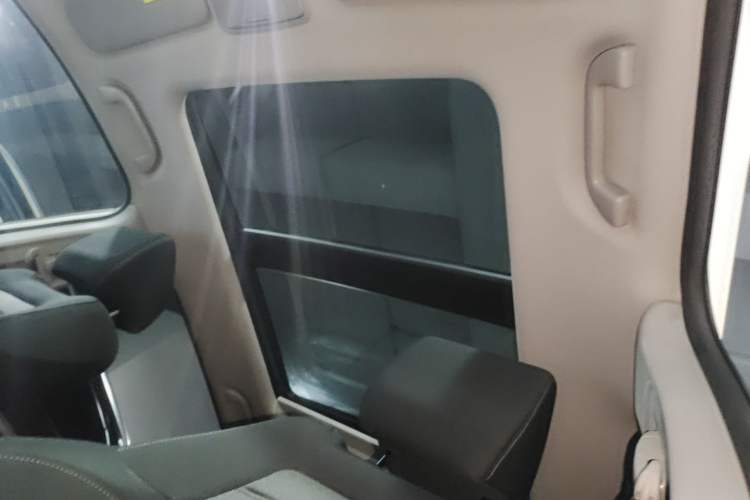 Used Honda CR-V 2017 240TURBO CVT 2WD Urban Edition Headliner