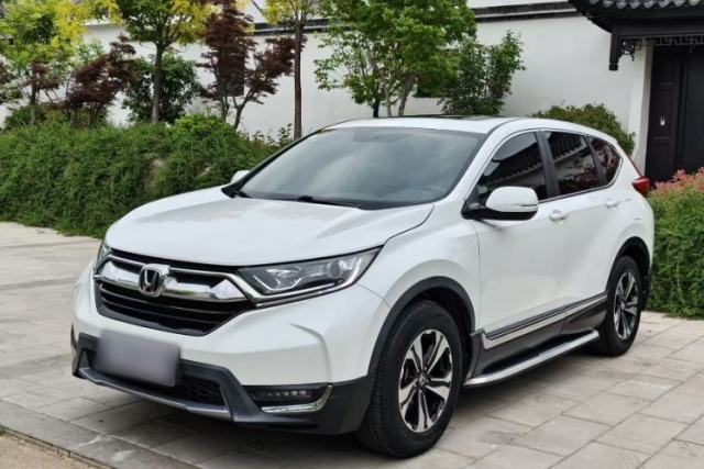 Used Honda CR-V 2017 240TURBO CVT Front-Wheel Drive Fashion Edition