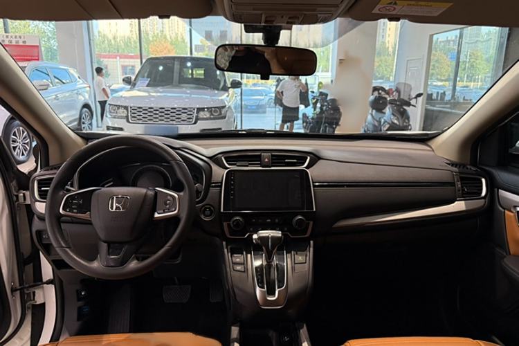 Used Honda CR-V 2017 240TURBO CVT 2WD Comfort Version Interior 1