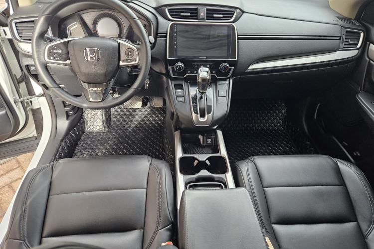Used Honda CR-V 2017 240TURBO CVT 2WD Comfort Version Interior 1