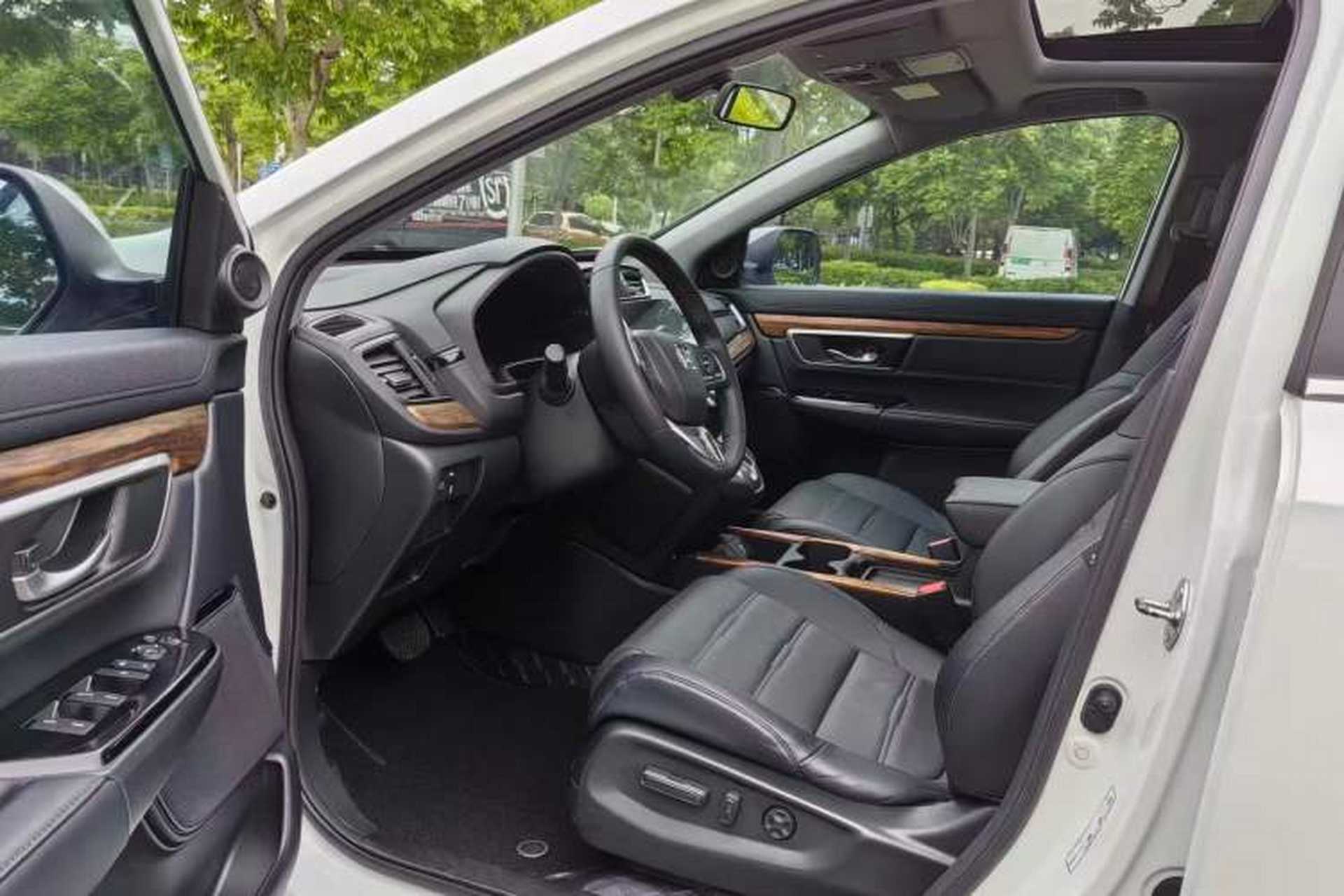 Used Honda CR-V 2017 240TURBO CVT Four-Wheel Drive Luxury Edition Interior 2