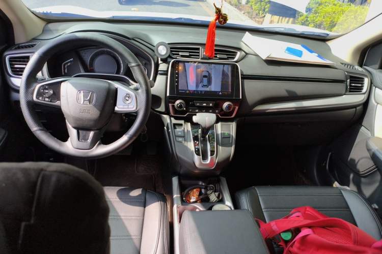 Used Honda CR-V 2017 240TURBO CVT 2WD Comfort Version Interior 2