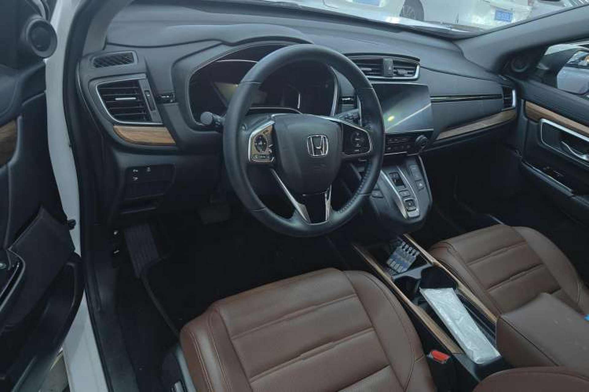 Used Honda CR-V 2017 Hybrid 2.0L Pure Drive Edition Interior 3