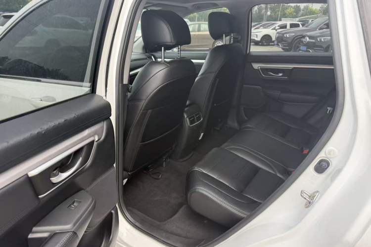 Used Honda CR-V 2017 240TURBO CVT 2WD Urban Edition Interior 3
