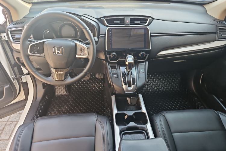 Used Honda CR-V 2017 240TURBO CVT 2WD Comfort Version Interior 3