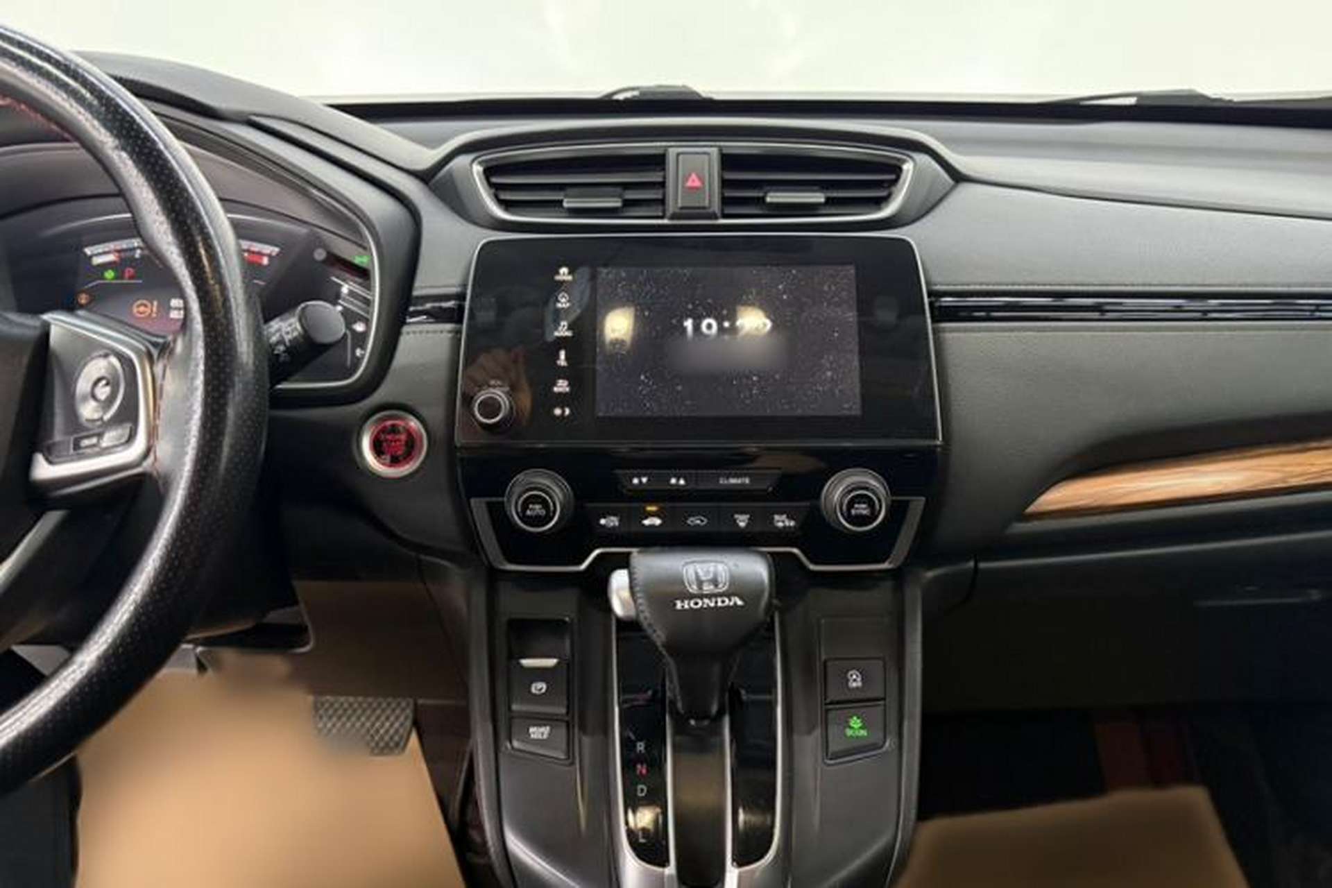 Used Honda CR-V 2017 240TURBO CVT Front-Wheel Drive Fashion Edition Interior 3