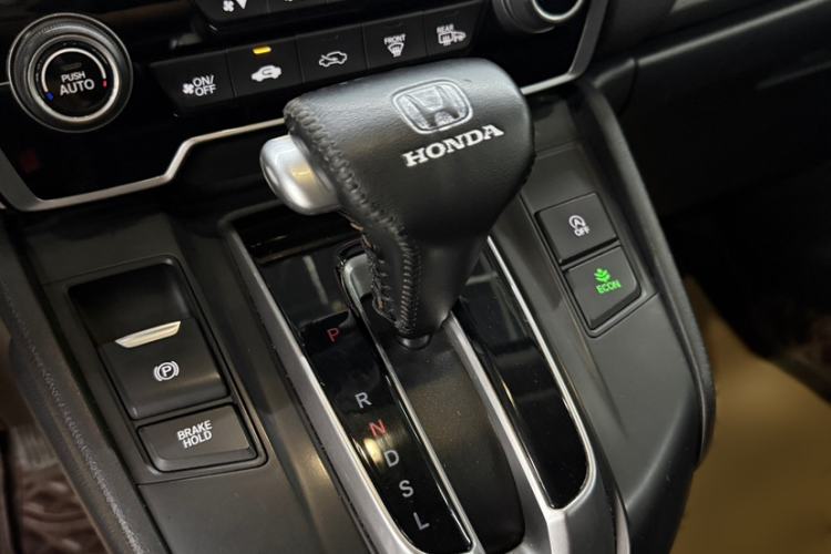 Used Honda CR-V 2017 240TURBO CVT Front-Wheel Drive Fashion Edition Interior 4