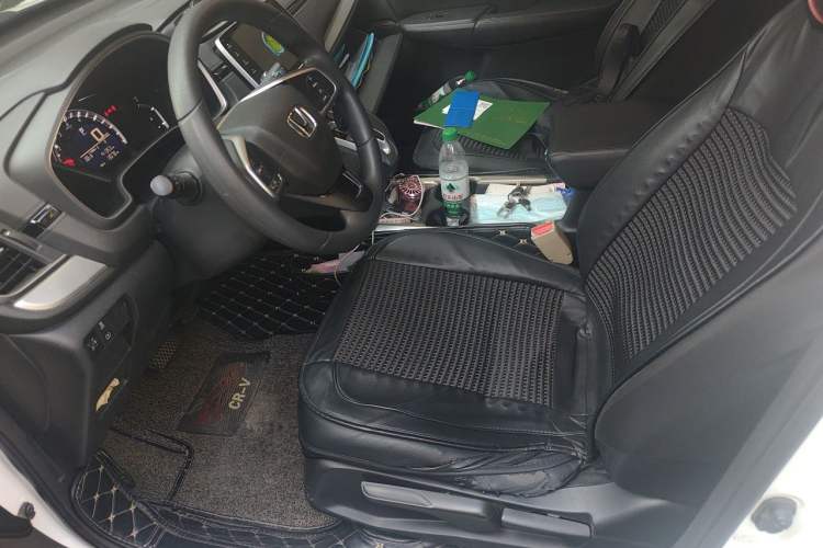 Used Honda CR-V 2017 240TURBO CVT 2WD Comfort Version Left Front Seat