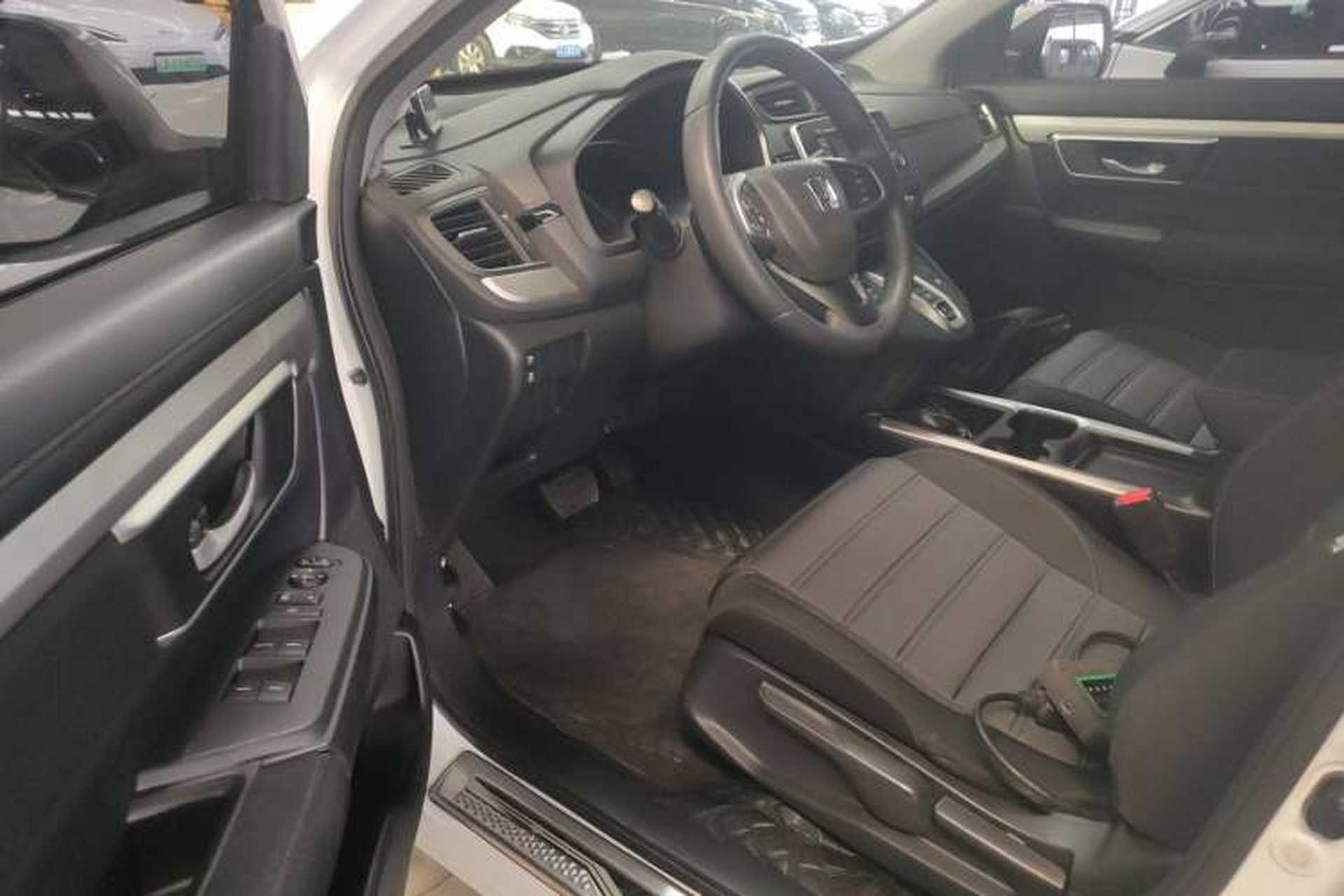 Used Honda CR-V 2017 Hybrid 2.0L Pure Speed Edition Left Front Seat