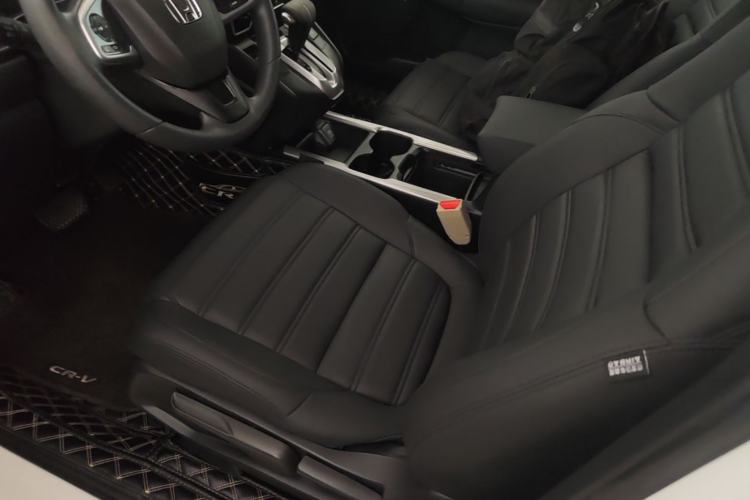 Used Honda CR-V 2017 240TURBO CVT 2WD Comfort Version Left Front Seat