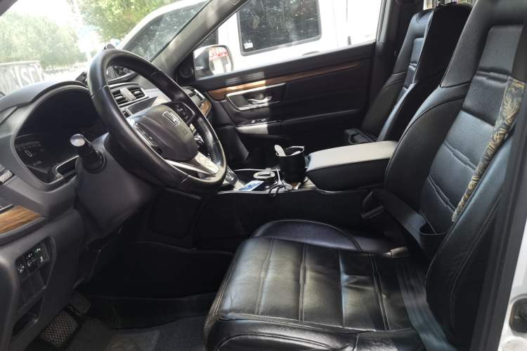 Used Honda CR-V 2017 240TURBO CVT Front-Wheel Drive Fashion Edition Left Front Seat