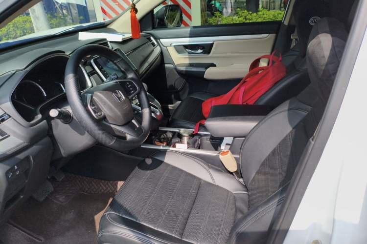 Used Honda CR-V 2017 240TURBO CVT 2WD Comfort Version Left Front Seat