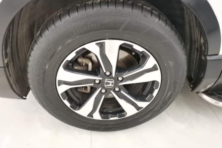 Used Honda CR-V 2017 240TURBO CVT 2WD Comfort Version Left Front Wheel Hub