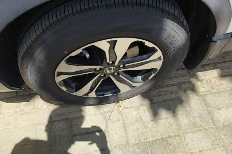 Used Honda CR-V 2017 240TURBO CVT 2WD Urban Edition Left Front Wheel Hub