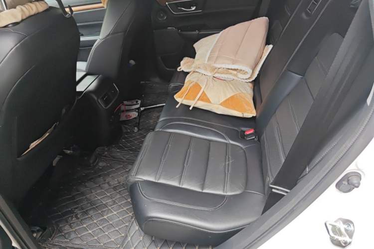 Used Honda CR-V 2017 240TURBO CVT Front-Wheel Drive Fashion Edition Left Rear Seat