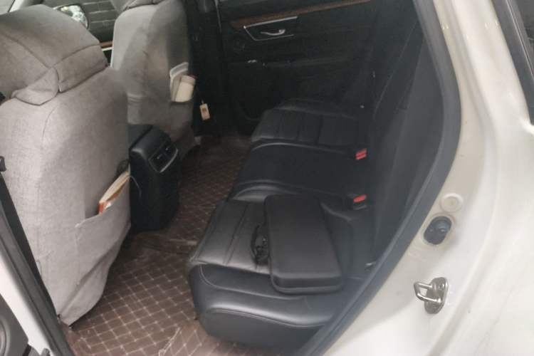 Used Honda CR-V 2017 240TURBO CVT Front-Wheel Drive Fashion Edition Left Rear Seat