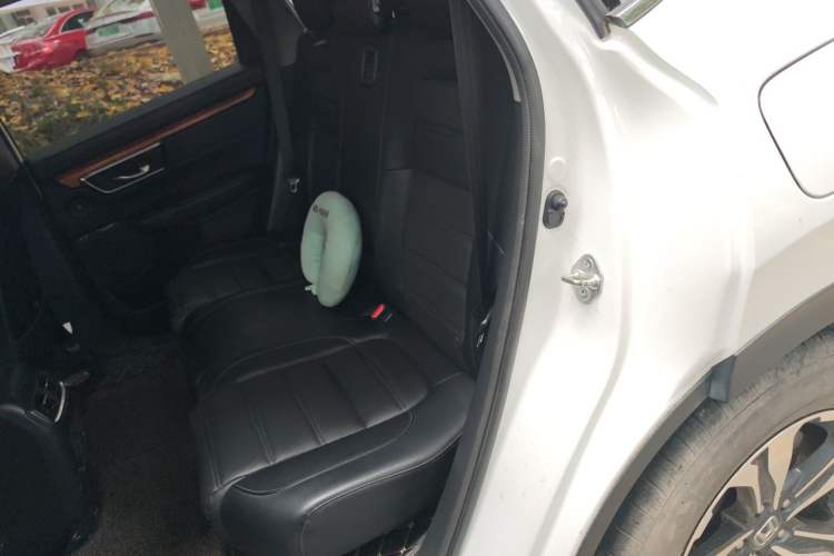 Used Honda CR-V 2017 240TURBO CVT Front-Wheel Drive Fashion Edition Left Rear Seat