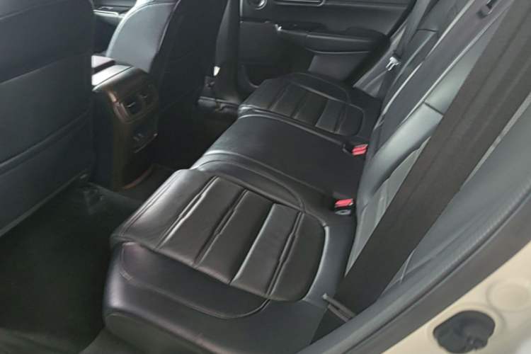 Used Honda CR-V 2017 240TURBO CVT Front-Wheel Drive Fashion Edition Left Rear Seat