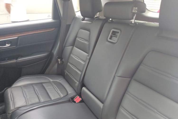 Used Honda CR-V 2017 240TURBO CVT Front-Wheel Drive Fashion Edition Left Rear Seat