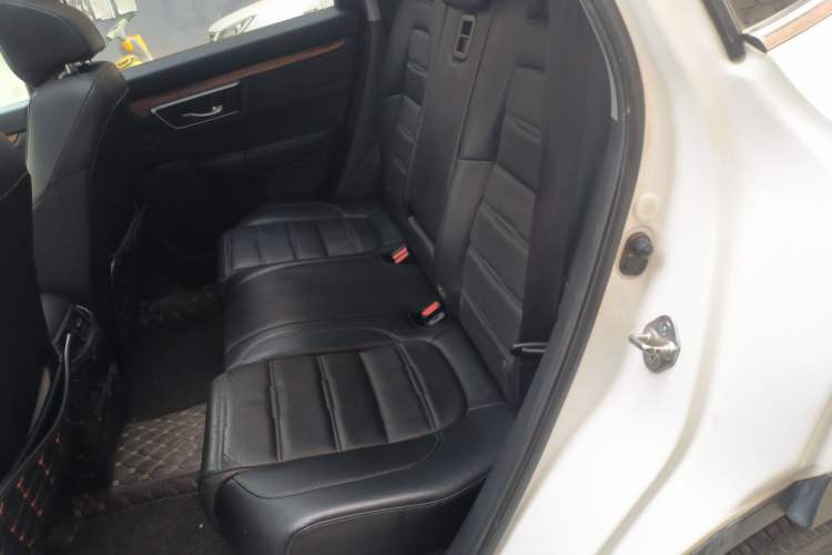 Used Honda CR-V 2017 240TURBO CVT Front-Wheel Drive Fashion Edition Left Rear Seat