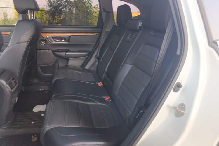 Used Honda CR-V 2017 240TURBO CVT Front-Wheel Drive Fashion Edition Left Rear Seat