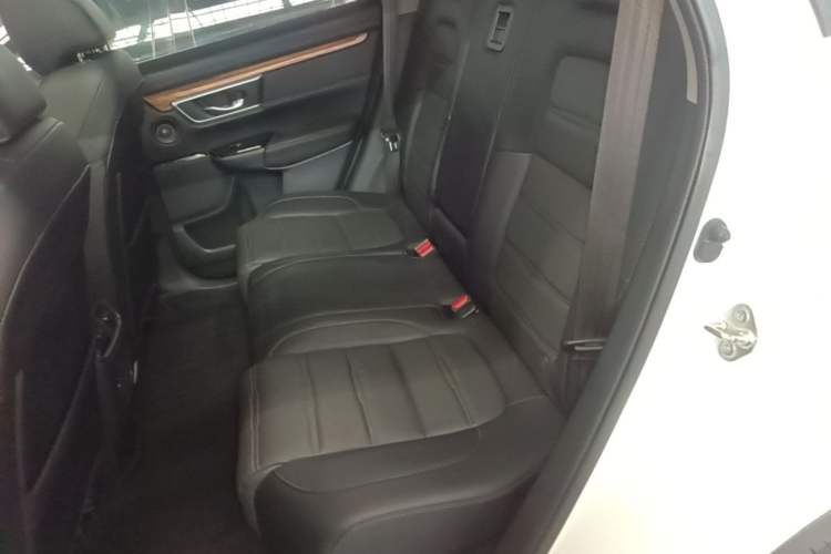 Used Honda CR-V 2017 240TURBO CVT Front-Wheel Drive Fashion Edition Left Rear Seat