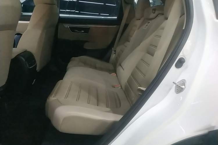 Used Honda CR-V 2017 240TURBO Manual Two-Wheel Drive Classic Edition Left Rear Seat