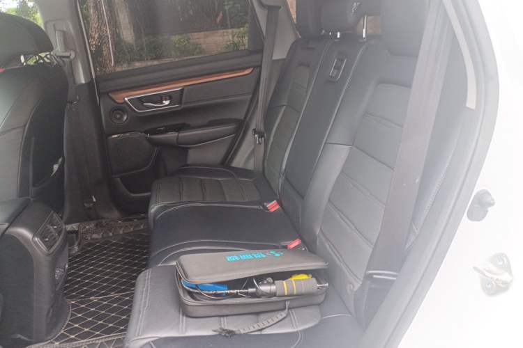 Used Honda CR-V 2017 240TURBO CVT Front-Wheel Drive Fashion Edition Left Rear Seat