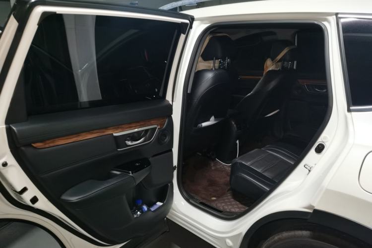 Used Honda CR-V 2017 240TURBO CVT Front-Wheel Drive Fashion Edition Left Rear Seat