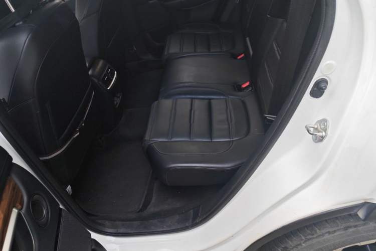 Used Honda CR-V 2017 240TURBO CVT Front-Wheel Drive Fashion Edition Left Rear Seat
