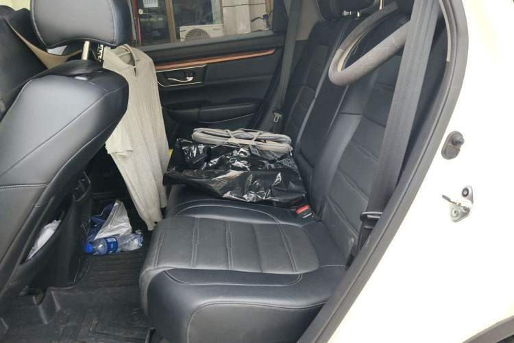 Used Honda CR-V 2017 240TURBO CVT Front-Wheel Drive Fashion Edition Left Rear Seat