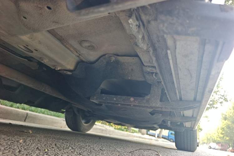 Used Honda CR-V 2017 240TURBO CVT 2WD Comfort Version Left Side Sill