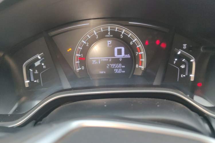 Used Honda CR-V 2017 240TURBO CVT 2WD Urban Edition Odometer Close Up