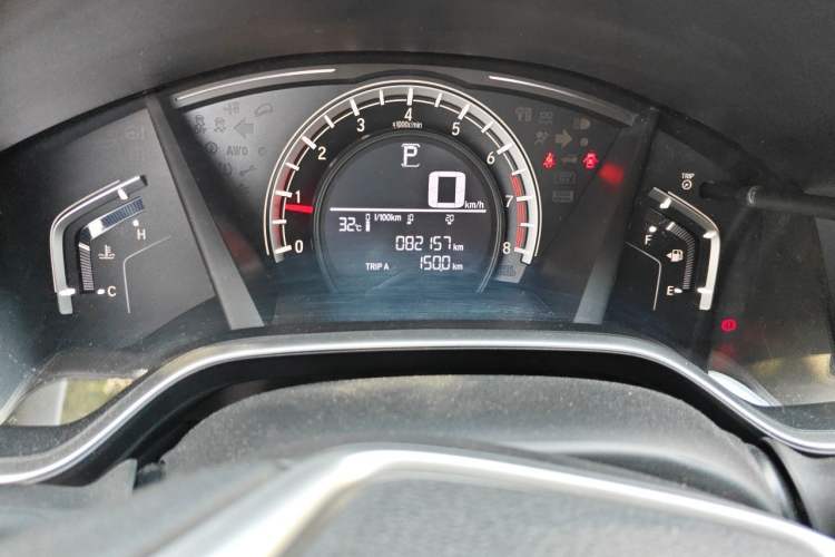 Used Honda CR-V 2017 240TURBO CVT 2WD Comfort Version Odometer Close Up