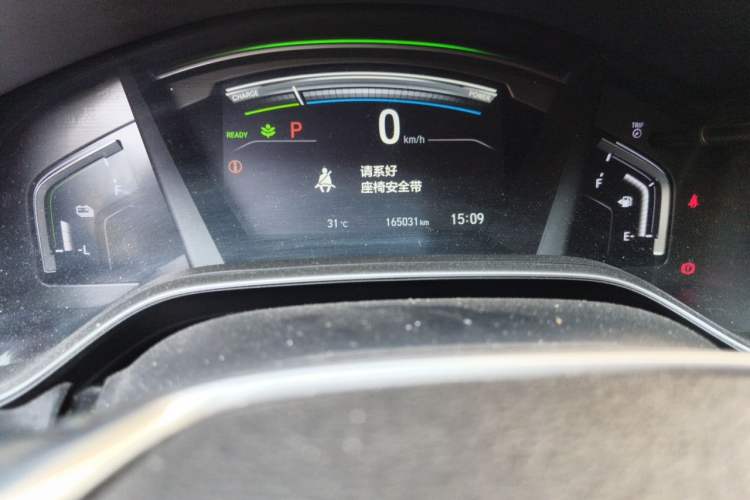 Used Honda CR-V 2017 Hybrid 2.0L Pure Edition Odometer Close Up