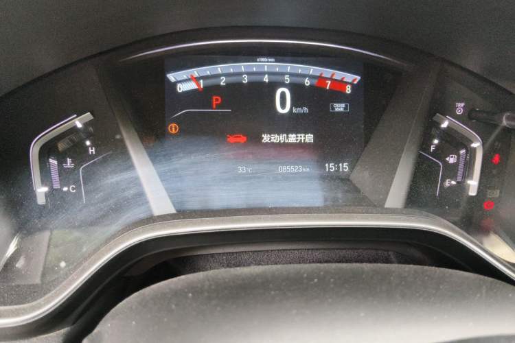 Used Honda CR-V 2017 240TURBO CVT Front-Wheel Drive Fashion Edition Odometer Close Up