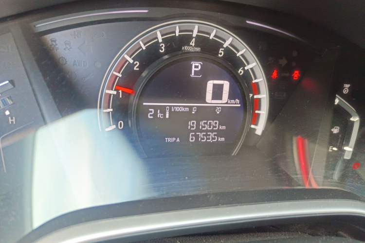 Used Honda CR-V 2017 240TURBO CVT 2WD Urban Edition Odometer Close Up