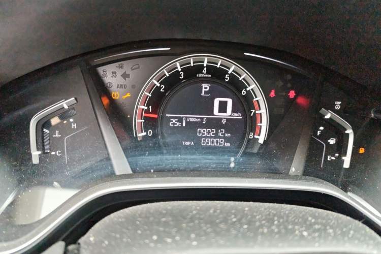 Used Honda CR-V 2017 240TURBO CVT 2WD Comfort Version Odometer Close Up