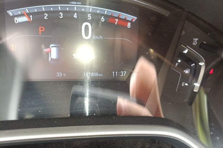 Used Honda CR-V 2017 240TURBO CVT Four-Wheel Drive Luxury Edition Odometer Close Up