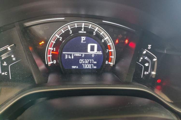 Used Honda CR-V 2017 240TURBO CVT 2WD Urban Edition Odometer Close Up