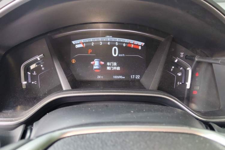 Used Honda CR-V 2017 240TURBO CVT Front-Wheel Drive Fashion Edition Odometer Close Up
