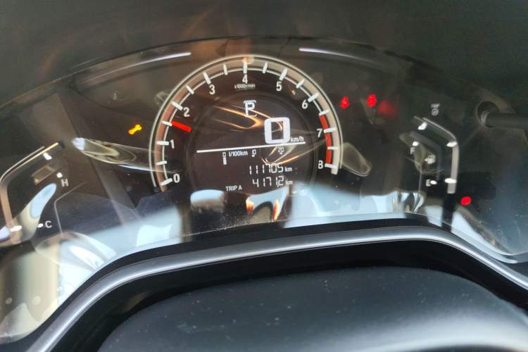 Used Honda CR-V 2017 240TURBO CVT 2WD Urban Edition Odometer Close Up