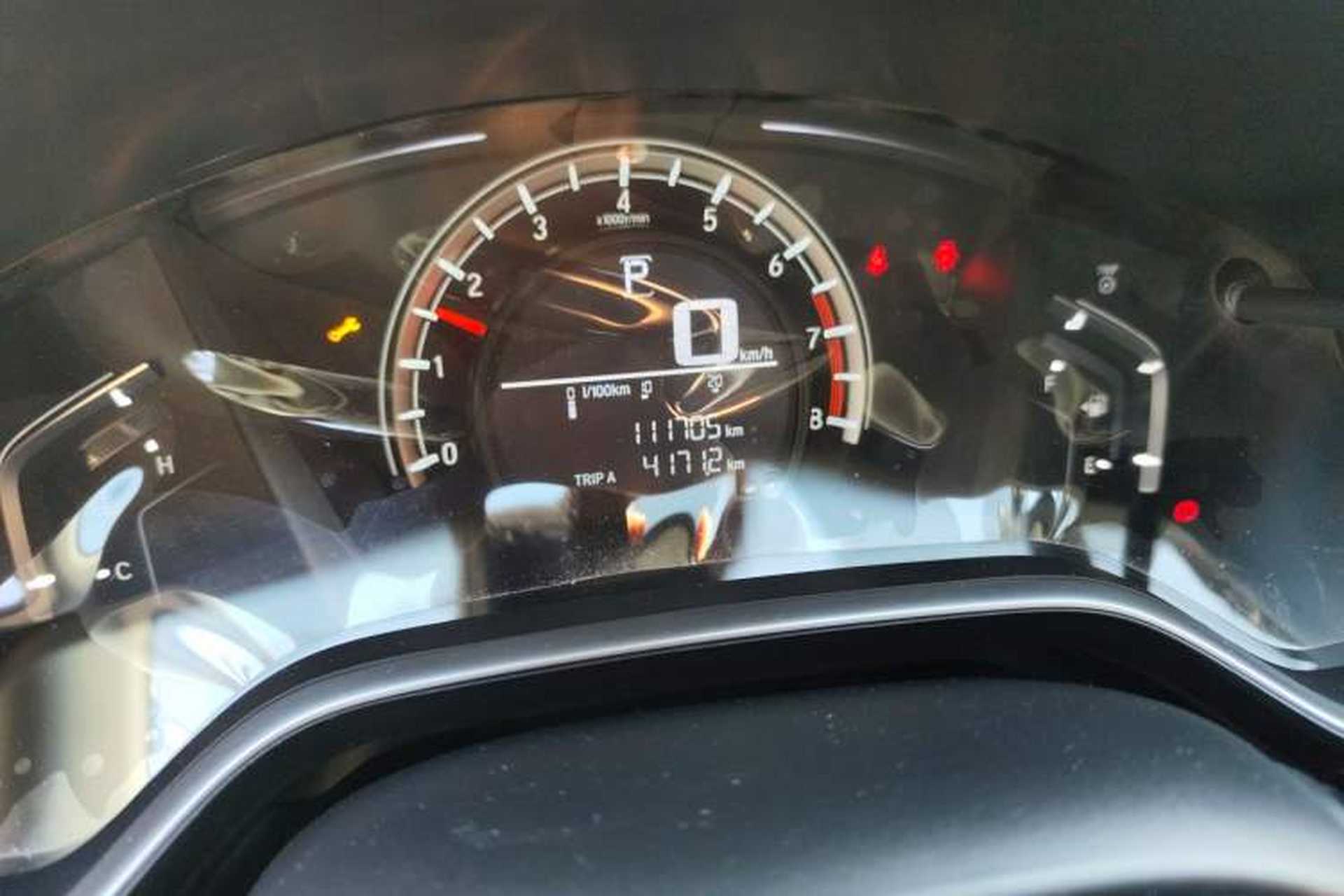 Used Honda CR-V 2017 240TURBO CVT 2WD Urban Edition Odometer Close Up