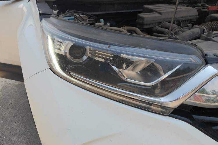 Used Honda CR-V 2017 240TURBO CVT 2WD Comfort Version Right Front Headlight