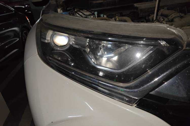 Used Honda CR-V 2017 240TURBO CVT 2WD Urban Edition Right Front Headlight